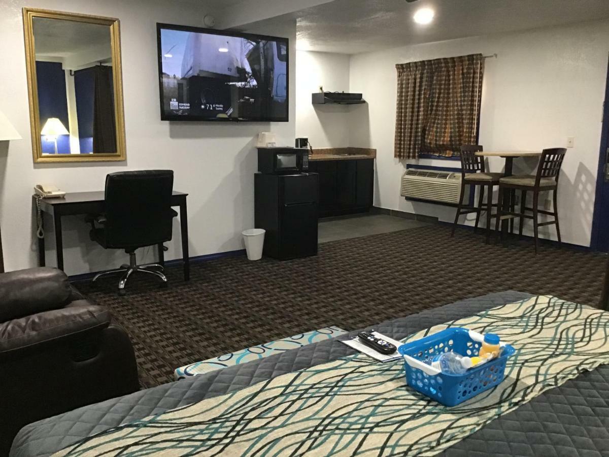Budget Inn & Suites Oklahoma City Buitenkant foto